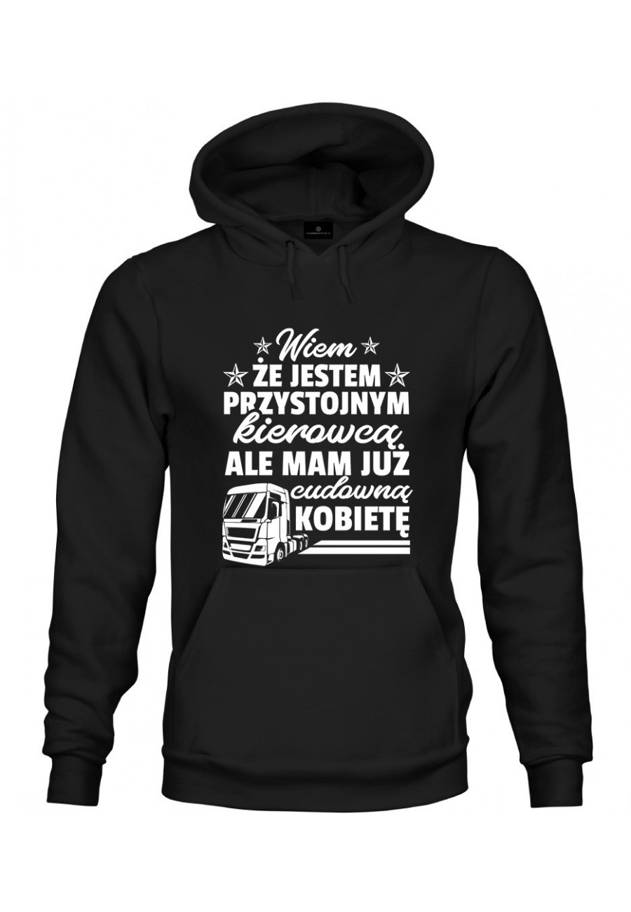 Bluza z kapturem dla przystojnego kierowcy